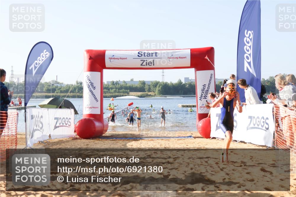 01.09.2024 - 17. Tribühne Triathlon Luisa Fischer http://msf.ph/oto/6921380 01.09.2024 09:02:52 Schwimmen 1, 2, 10, 14, 23, 25, 32, 34, 37, 55 meine-sportfotos.de