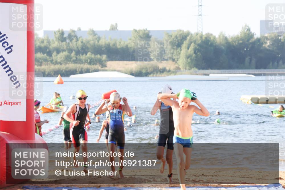 01.09.2024 - 17. Tribühne Triathlon Luisa Fischer http://msf.ph/oto/6921387 01.09.2024 09:02:55 Schwimmen 1, 2, 10, 14, 23, 25, 32, 34, 37, 55 meine-sportfotos.de