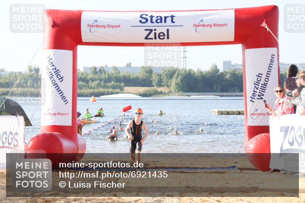 01.09.2024 - 17. Tribühne Triathlon Luisa Fischer http://msf.ph/oto/6921435 01.09.2024 09:03:05 Schwimmen 2, 10, 14, 23, 27, 32, 38, 51, 55 meine-sportfotos.de