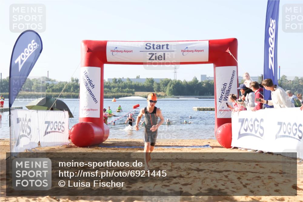 01.09.2024 - 17. Tribühne Triathlon Luisa Fischer http://msf.ph/oto/6921445 01.09.2024 09:03:07 Schwimmen 2, 23, 27, 38, 51 meine-sportfotos.de