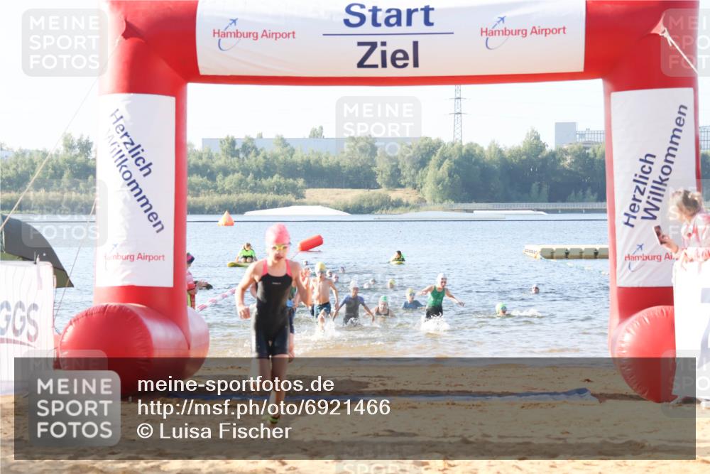 01.09.2024 - 17. Tribühne Triathlon Luisa Fischer http://msf.ph/oto/6921466 01.09.2024 09:03:13 Schwimmen 6, 18, 19, 27, 33, 38, 50, 51, 1487 meine-sportfotos.de