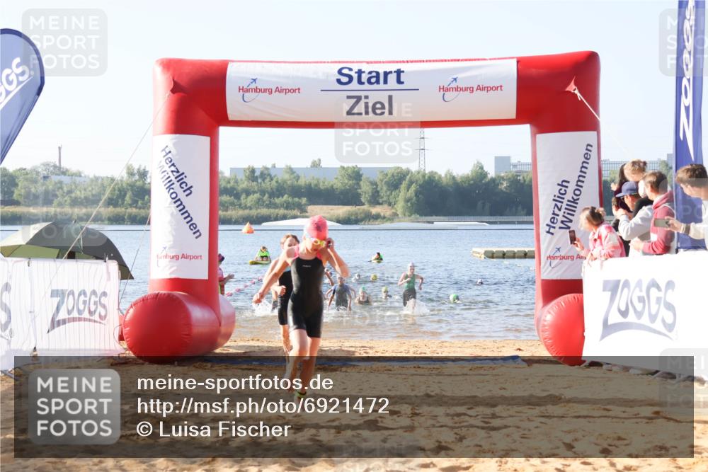 01.09.2024 - 17. Tribühne Triathlon Luisa Fischer http://msf.ph/oto/6921472 01.09.2024 09:03:14 Schwimmen 6, 13, 16, 18, 19, 27, 33, 38, 50, 51, 1487 meine-sportfotos.de