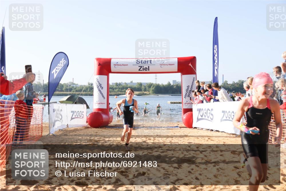 01.09.2024 - 17. Tribühne Triathlon Luisa Fischer http://msf.ph/oto/6921483 01.09.2024 09:03:16 Schwimmen 6, 13, 16, 18, 19, 33, 38, 46, 50, 51, 1487 meine-sportfotos.de
