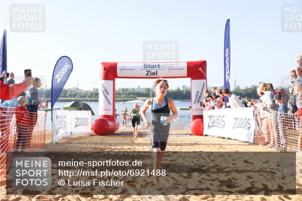 01.09.2024 - 17. Tribühne Triathlon Luisa Fischer http://msf.ph/oto/6921488 01.09.2024 09:03:17 Schwimmen 6, 13, 16, 18, 19, 33, 38, 46, 50, 51, 1487 meine-sportfotos.de
