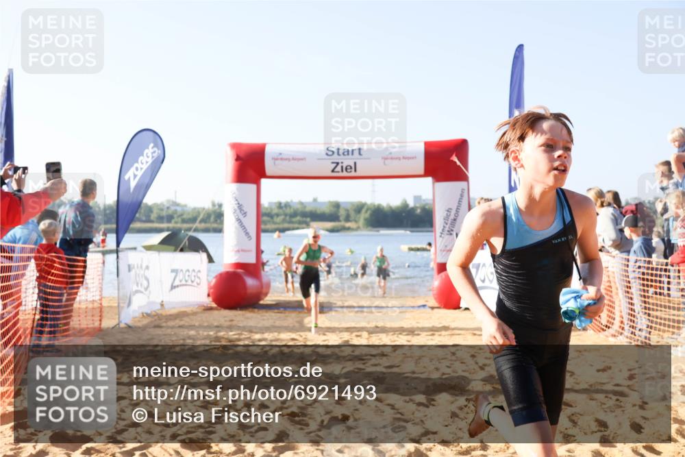 01.09.2024 - 17. Tribühne Triathlon Luisa Fischer http://msf.ph/oto/6921493 01.09.2024 09:03:17 Schwimmen 6, 13, 16, 18, 19, 33, 38, 46, 50, 51, 1487 meine-sportfotos.de