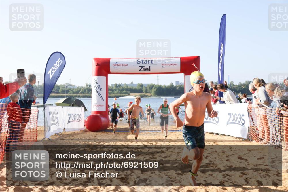 01.09.2024 - 17. Tribühne Triathlon Luisa Fischer http://msf.ph/oto/6921509 01.09.2024 09:03:20 Schwimmen 6, 13, 16, 18, 19, 20, 33, 38, 46, 50, 51, 54, 1487 meine-sportfotos.de