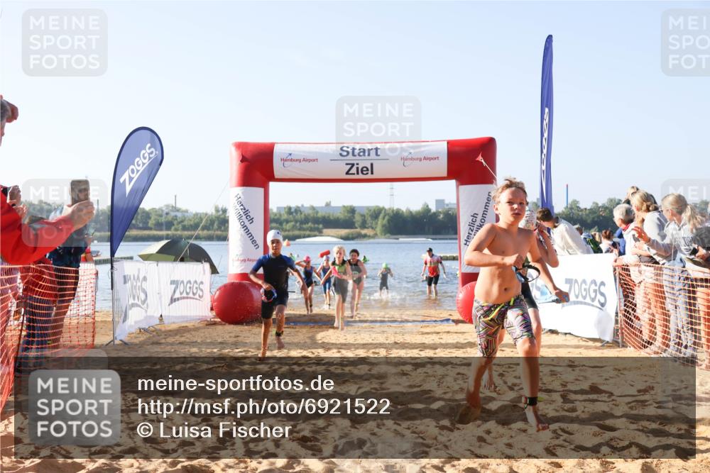 01.09.2024 - 17. Tribühne Triathlon Luisa Fischer http://msf.ph/oto/6921522 01.09.2024 09:03:22 Schwimmen 6, 13, 16, 18, 19, 20, 22, 33, 38, 46, 50, 51, 54, 1487 meine-sportfotos.de