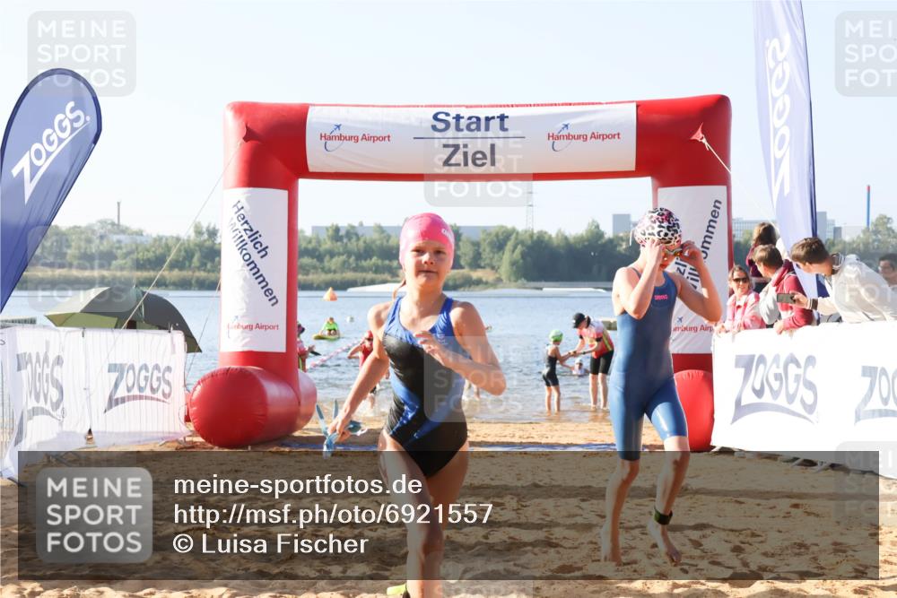 01.09.2024 - 17. Tribühne Triathlon Luisa Fischer http://msf.ph/oto/6921557 01.09.2024 09:03:27 Schwimmen 6, 13, 16, 18, 20, 22, 33, 44, 46, 47, 50, 54, 1487 meine-sportfotos.de