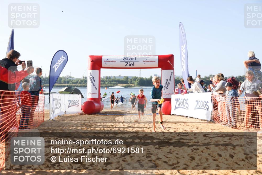 01.09.2024 - 17. Tribühne Triathlon Luisa Fischer http://msf.ph/oto/6921581 01.09.2024 09:03:31 Schwimmen 9, 12, 13, 16, 20, 22, 26, 33, 44, 46, 47, 54 meine-sportfotos.de