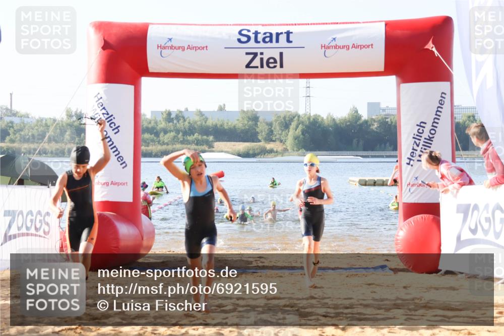 01.09.2024 - 17. Tribühne Triathlon Luisa Fischer http://msf.ph/oto/6921595 01.09.2024 09:03:35 Schwimmen 9, 12, 20, 22, 26, 31, 44, 47, 54 meine-sportfotos.de