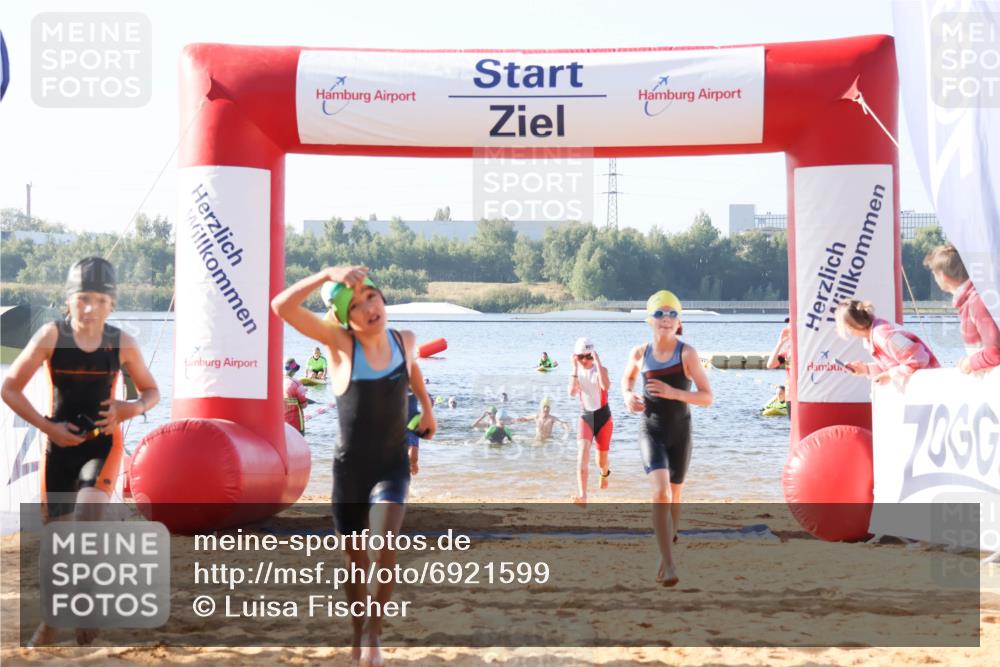 01.09.2024 - 17. Tribühne Triathlon Luisa Fischer http://msf.ph/oto/6921599 01.09.2024 09:03:35 Schwimmen 9, 12, 20, 22, 26, 31, 44, 47, 54 meine-sportfotos.de