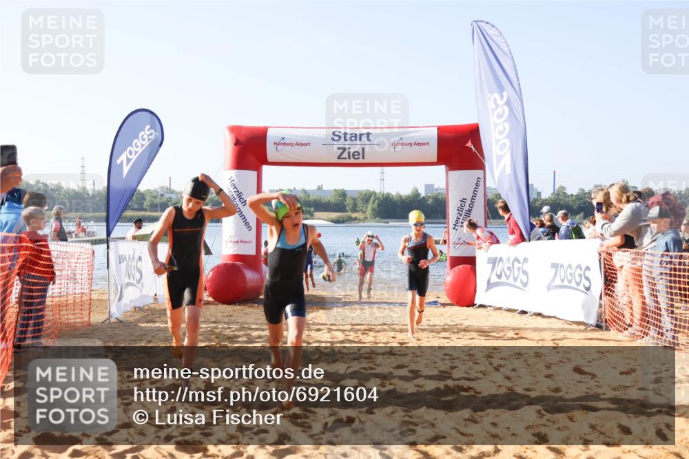 01.09.2024 - 17. Tribühne Triathlon Luisa Fischer http://msf.ph/oto/6921604 01.09.2024 09:03:36 Schwimmen 9, 12, 20, 22, 26, 31, 36, 44, 47, 54 meine-sportfotos.de