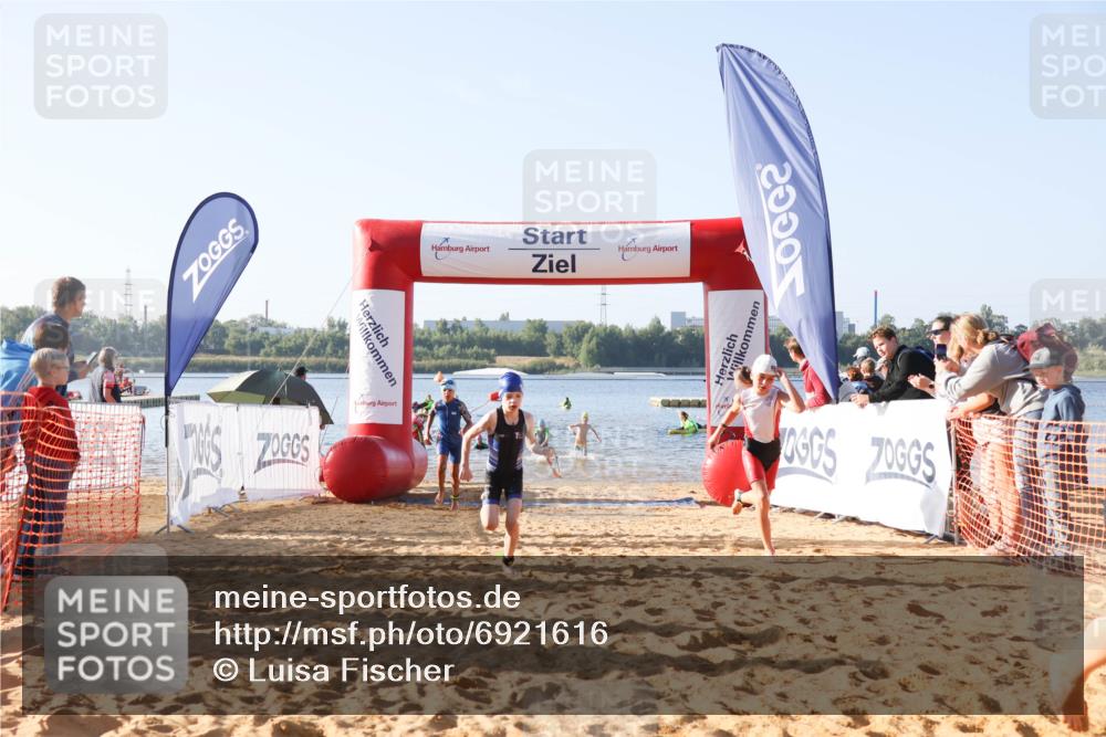 01.09.2024 - 17. Tribühne Triathlon Luisa Fischer http://msf.ph/oto/6921616 01.09.2024 09:03:38 Schwimmen 9, 12, 22, 26, 28, 31, 36, 44, 47, 54 meine-sportfotos.de