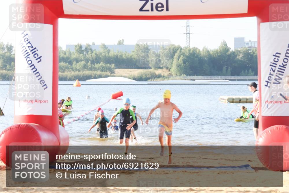 01.09.2024 - 17. Tribühne Triathlon Luisa Fischer http://msf.ph/oto/6921629 01.09.2024 09:03:42 Schwimmen 5, 9, 12, 26, 28, 31, 36, 44, 47, 56 meine-sportfotos.de