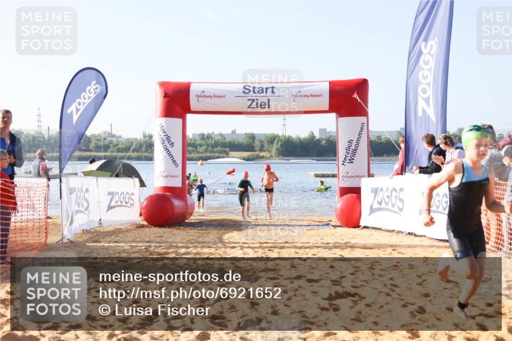 01.09.2024 - 17. Tribühne Triathlon Luisa Fischer http://msf.ph/oto/6921652 01.09.2024 09:03:49 Schwimmen 5, 28, 31, 36, 41, 56 meine-sportfotos.de
