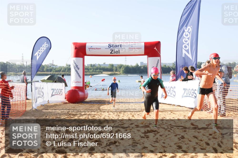 01.09.2024 - 17. Tribühne Triathlon Luisa Fischer http://msf.ph/oto/6921668 01.09.2024 09:03:53 Schwimmen 5, 28, 31, 36, 41, 56 meine-sportfotos.de