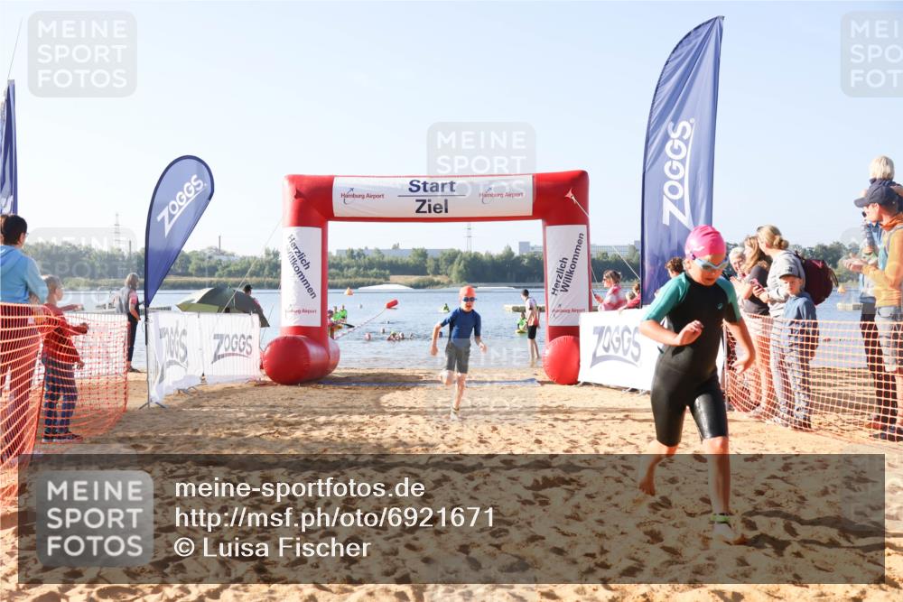 01.09.2024 - 17. Tribühne Triathlon Luisa Fischer http://msf.ph/oto/6921671 01.09.2024 09:03:53 Schwimmen 5, 28, 31, 36, 41, 56 meine-sportfotos.de