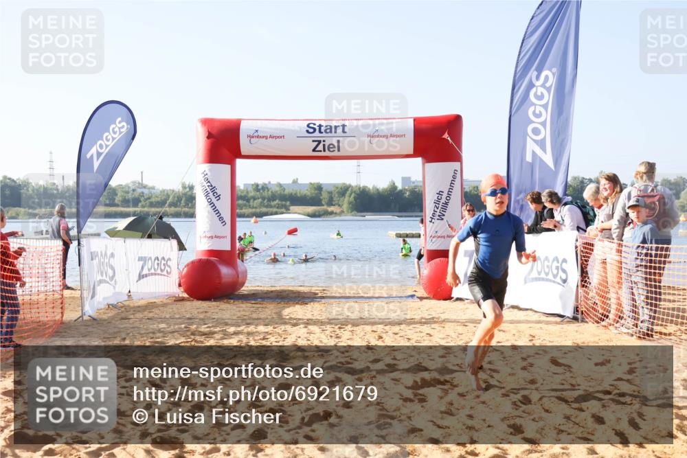 01.09.2024 - 17. Tribühne Triathlon Luisa Fischer http://msf.ph/oto/6921679 01.09.2024 09:03:55 Schwimmen 5, 28, 41, 56 meine-sportfotos.de