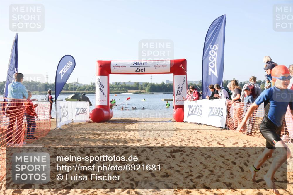 01.09.2024 - 17. Tribühne Triathlon Luisa Fischer http://msf.ph/oto/6921681 01.09.2024 09:03:55 Schwimmen 5, 28, 41, 56 meine-sportfotos.de