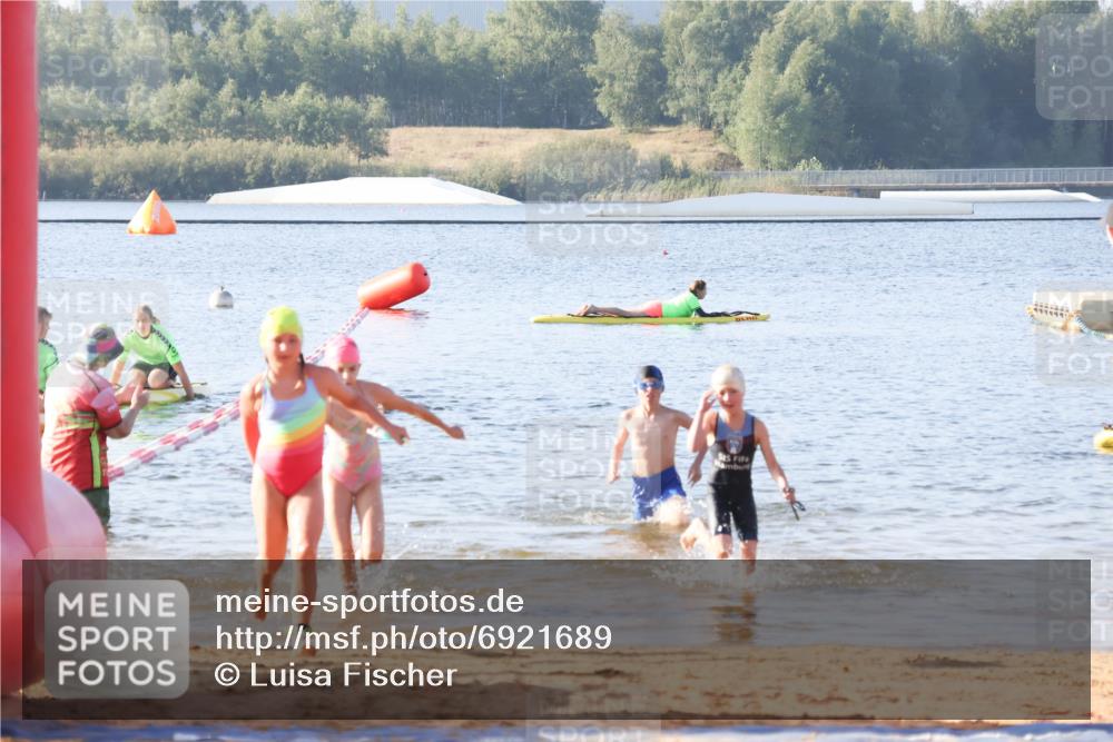 01.09.2024 - 17. Tribühne Triathlon Luisa Fischer http://msf.ph/oto/6921689 01.09.2024 09:04:03 Schwimmen 3, 24, 49, 76 meine-sportfotos.de
