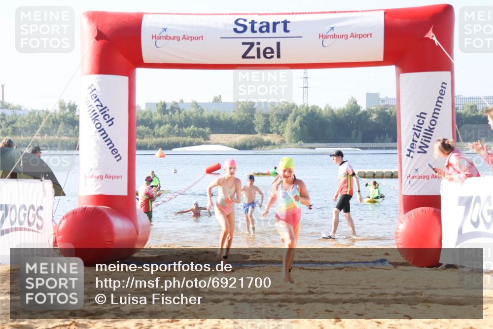 01.09.2024 - 17. Tribühne Triathlon Luisa Fischer http://msf.ph/oto/6921700 01.09.2024 09:04:06 Schwimmen 3, 24, 49, 76, 1488 meine-sportfotos.de