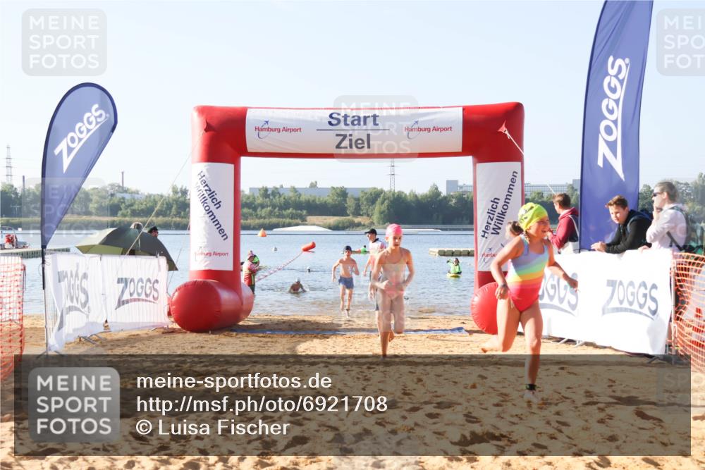 01.09.2024 - 17. Tribühne Triathlon Luisa Fischer http://msf.ph/oto/6921708 01.09.2024 09:04:07 Schwimmen 3, 24, 49, 76, 1488 meine-sportfotos.de