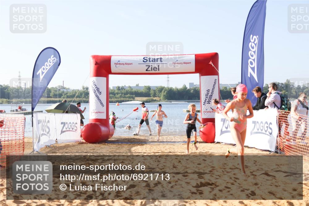 01.09.2024 - 17. Tribühne Triathlon Luisa Fischer http://msf.ph/oto/6921713 01.09.2024 09:04:09 Schwimmen 3, 24, 49, 76, 1488 meine-sportfotos.de