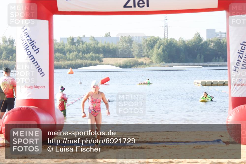 01.09.2024 - 17. Tribühne Triathlon Luisa Fischer http://msf.ph/oto/6921729 01.09.2024 09:04:15 Schwimmen 3, 24, 49, 76, 1488 meine-sportfotos.de