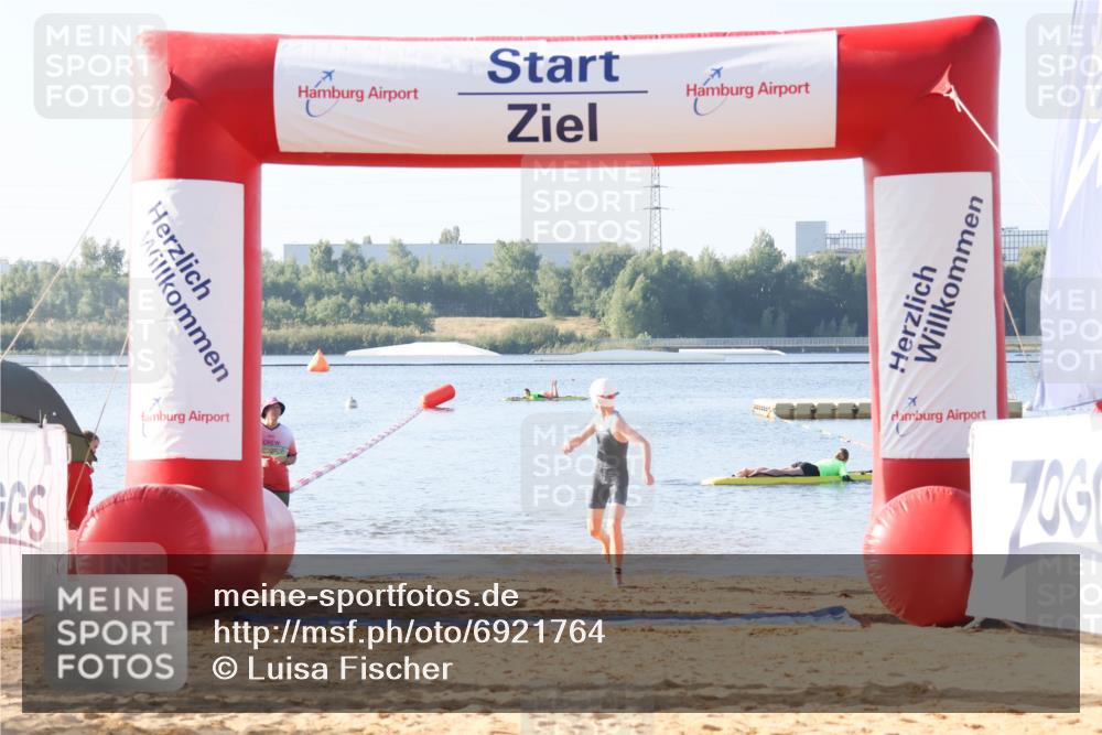 01.09.2024 - 17. Tribühne Triathlon Luisa Fischer http://msf.ph/oto/6921764 01.09.2024 09:04:42 Schwimmen 21 meine-sportfotos.de