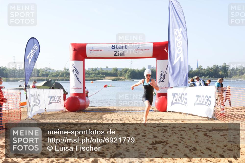 01.09.2024 - 17. Tribühne Triathlon Luisa Fischer http://msf.ph/oto/6921779 01.09.2024 09:04:45 Schwimmen 21 meine-sportfotos.de