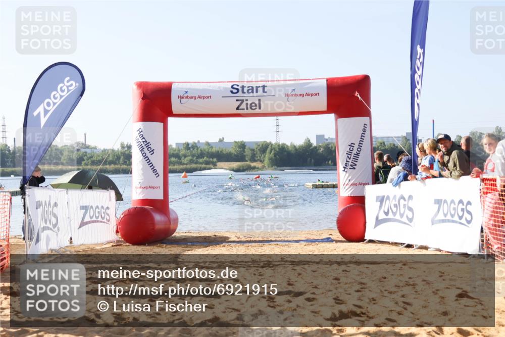 01.09.2024 - 17. Tribühne Triathlon Luisa Fischer http://msf.ph/oto/6921915 01.09.2024 09:28:44 Schwimmen 72 meine-sportfotos.de