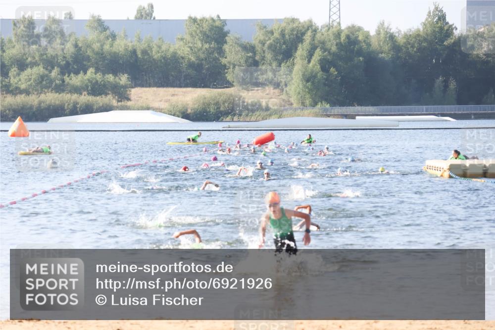 01.09.2024 - 17. Tribühne Triathlon Luisa Fischer http://msf.ph/oto/6921926 01.09.2024 09:28:50 Schwimmen 57, 72 meine-sportfotos.de