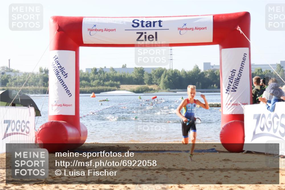01.09.2024 - 17. Tribühne Triathlon Luisa Fischer http://msf.ph/oto/6922058 01.09.2024 09:29:13 Schwimmen 94, 111, 134, 135 meine-sportfotos.de