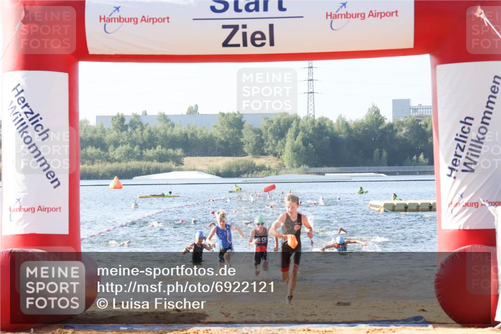 01.09.2024 - 17. Tribühne Triathlon Luisa Fischer http://msf.ph/oto/6922121 01.09.2024 09:29:27 Schwimmen 71, 89, 114, 119, 131 meine-sportfotos.de