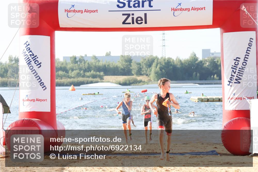 01.09.2024 - 17. Tribühne Triathlon Luisa Fischer http://msf.ph/oto/6922134 01.09.2024 09:29:29 Schwimmen 71, 89, 114, 119, 131 meine-sportfotos.de