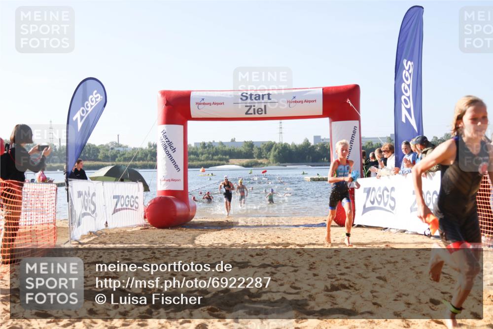 01.09.2024 - 17. Tribühne Triathlon Luisa Fischer http://msf.ph/oto/6922287 01.09.2024 09:29:54 Schwimmen 66, 67, 90, 106, 110, 125, 130, 133 meine-sportfotos.de