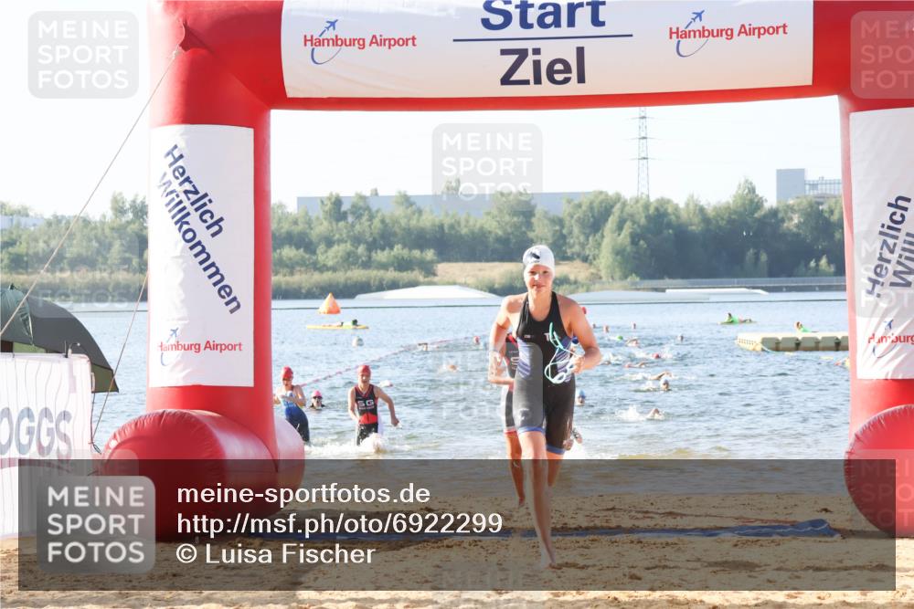 01.09.2024 - 17. Tribühne Triathlon Luisa Fischer http://msf.ph/oto/6922299 01.09.2024 09:29:57 Schwimmen 62, 66, 84, 90, 106, 110, 125, 130, 133 meine-sportfotos.de