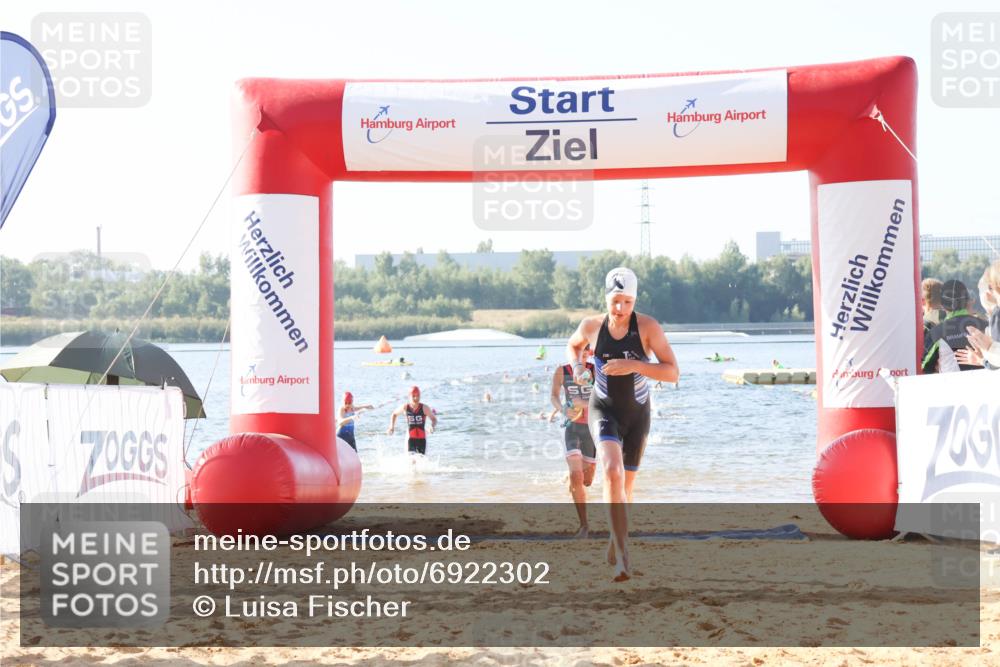01.09.2024 - 17. Tribühne Triathlon Luisa Fischer http://msf.ph/oto/6922302 01.09.2024 09:29:58 Schwimmen 62, 66, 84, 90, 106, 110, 125, 133 meine-sportfotos.de