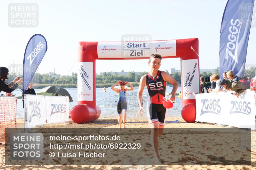 01.09.2024 - 17. Tribühne Triathlon Luisa Fischer http://msf.ph/oto/6922329 01.09.2024 09:30:05 Schwimmen 62, 66, 79, 84, 110, 125 meine-sportfotos.de