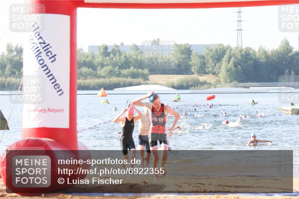 01.09.2024 - 17. Tribühne Triathlon Luisa Fischer http://msf.ph/oto/6922355 01.09.2024 09:30:14 Schwimmen 65, 68, 79, 84, 103, 112 meine-sportfotos.de