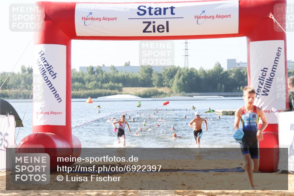 01.09.2024 - 17. Tribühne Triathlon Luisa Fischer http://msf.ph/oto/6922397 01.09.2024 09:30:26 Schwimmen 63, 68, 96, 103, 112, 127 meine-sportfotos.de