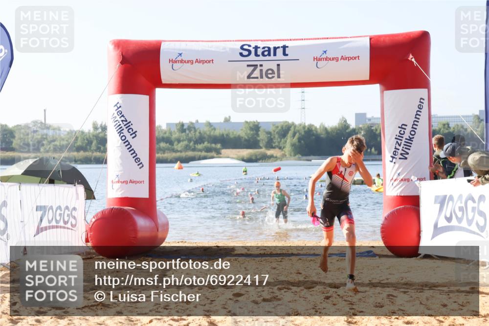 01.09.2024 - 17. Tribühne Triathlon Luisa Fischer http://msf.ph/oto/6922417 01.09.2024 09:30:33 Schwimmen 63, 85, 96, 124, 127 meine-sportfotos.de