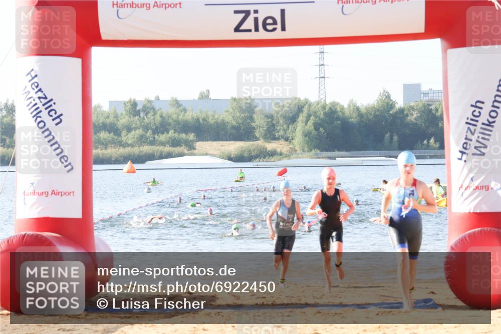 01.09.2024 - 17. Tribühne Triathlon Luisa Fischer http://msf.ph/oto/6922450 01.09.2024 09:30:45 Schwimmen 83, 85, 99, 100, 124 meine-sportfotos.de