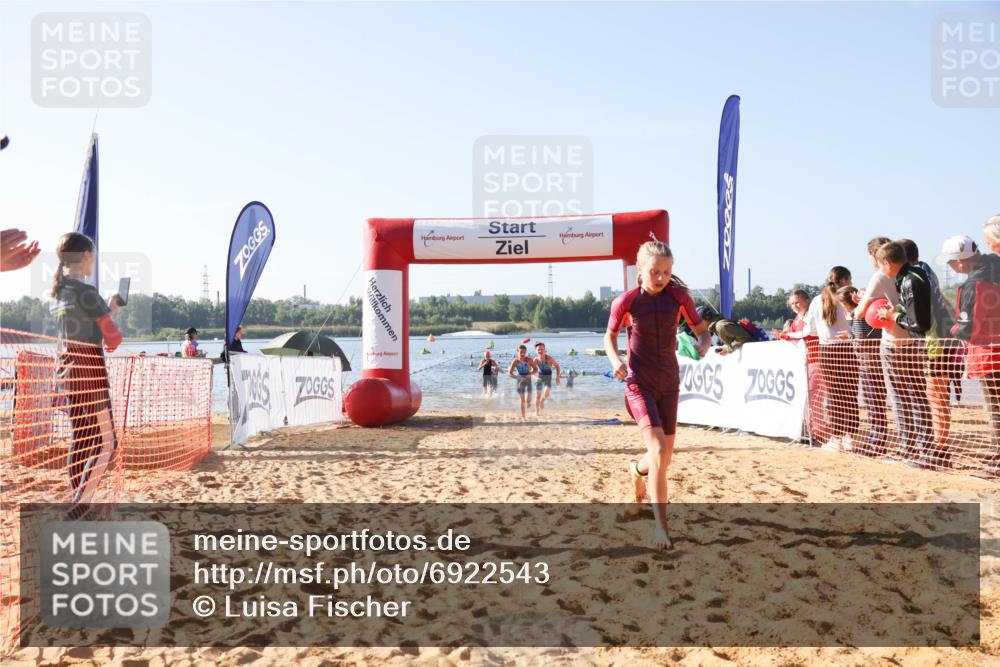01.09.2024 - 17. Tribühne Triathlon Luisa Fischer http://msf.ph/oto/6922543 01.09.2024 09:31:12 Schwimmen 58, 70, 75, 77, 78, 81, 86, 87, 97, 104, 113, 128, 129, 136 meine-sportfotos.de
