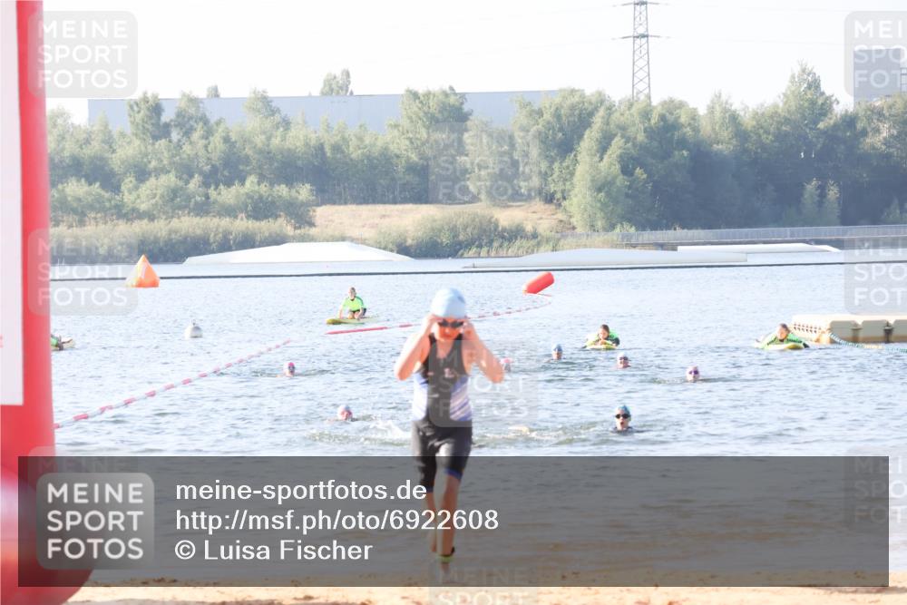 01.09.2024 - 17. Tribühne Triathlon Luisa Fischer http://msf.ph/oto/6922608 01.09.2024 09:31:30 Schwimmen 87, 122 meine-sportfotos.de