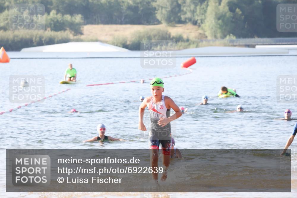 01.09.2024 - 17. Tribühne Triathlon Luisa Fischer http://msf.ph/oto/6922639 01.09.2024 09:31:42 Schwimmen 91, 116, 121, 122 meine-sportfotos.de