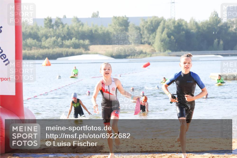 01.09.2024 - 17. Tribühne Triathlon Luisa Fischer http://msf.ph/oto/6922682 01.09.2024 09:31:49 Schwimmen 91, 102, 116, 121 meine-sportfotos.de