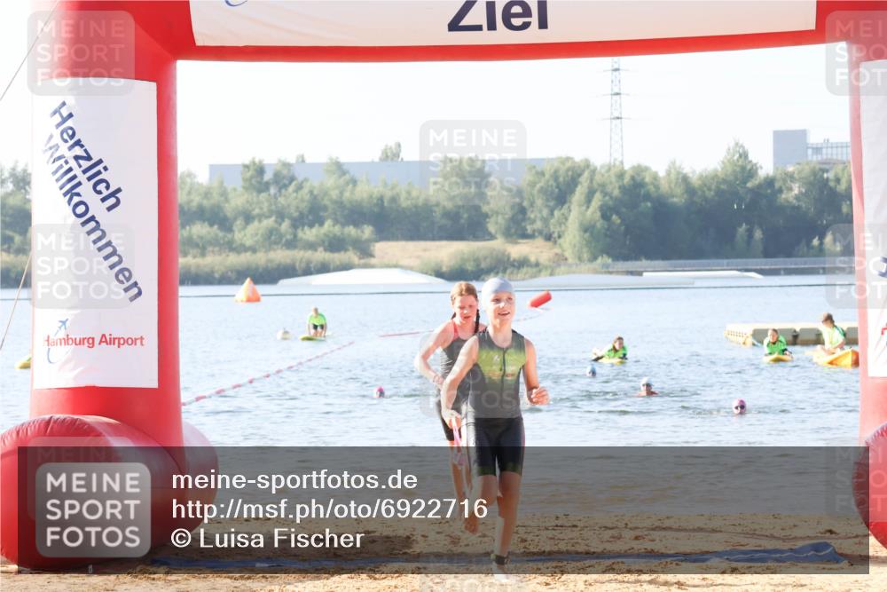 01.09.2024 - 17. Tribühne Triathlon Luisa Fischer http://msf.ph/oto/6922716 01.09.2024 09:31:57 Schwimmen 102, 116, 121, 123 meine-sportfotos.de