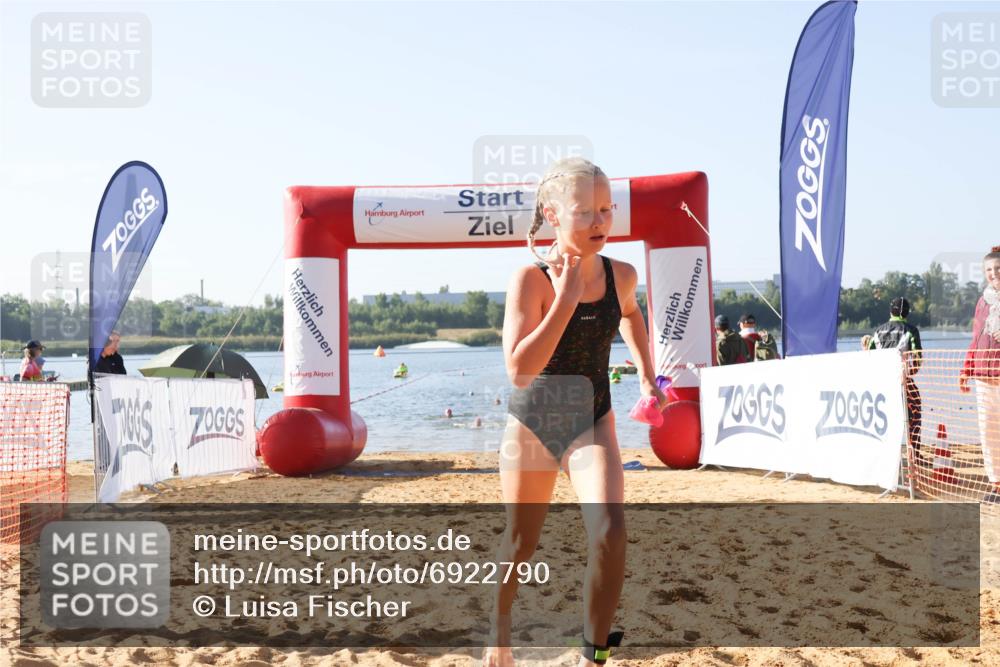 01.09.2024 - 17. Tribühne Triathlon Luisa Fischer http://msf.ph/oto/6922790 01.09.2024 09:32:17 Schwimmen 95 meine-sportfotos.de