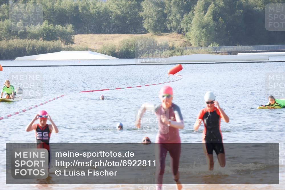 01.09.2024 - 17. Tribühne Triathlon Luisa Fischer http://msf.ph/oto/6922811 01.09.2024 09:32:24 Schwimmen 59, 74, 126 meine-sportfotos.de